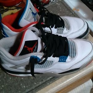 My little brother gave on to me but they didn't fi